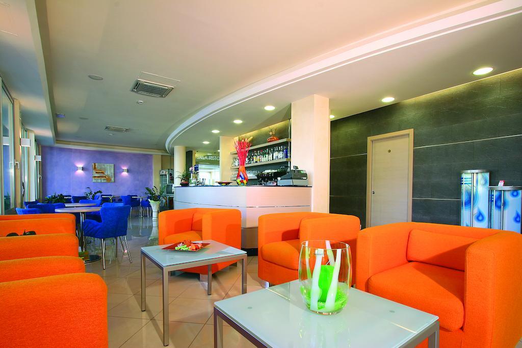 Hotel Bologna Lignano Sabbiadoro Esterno foto