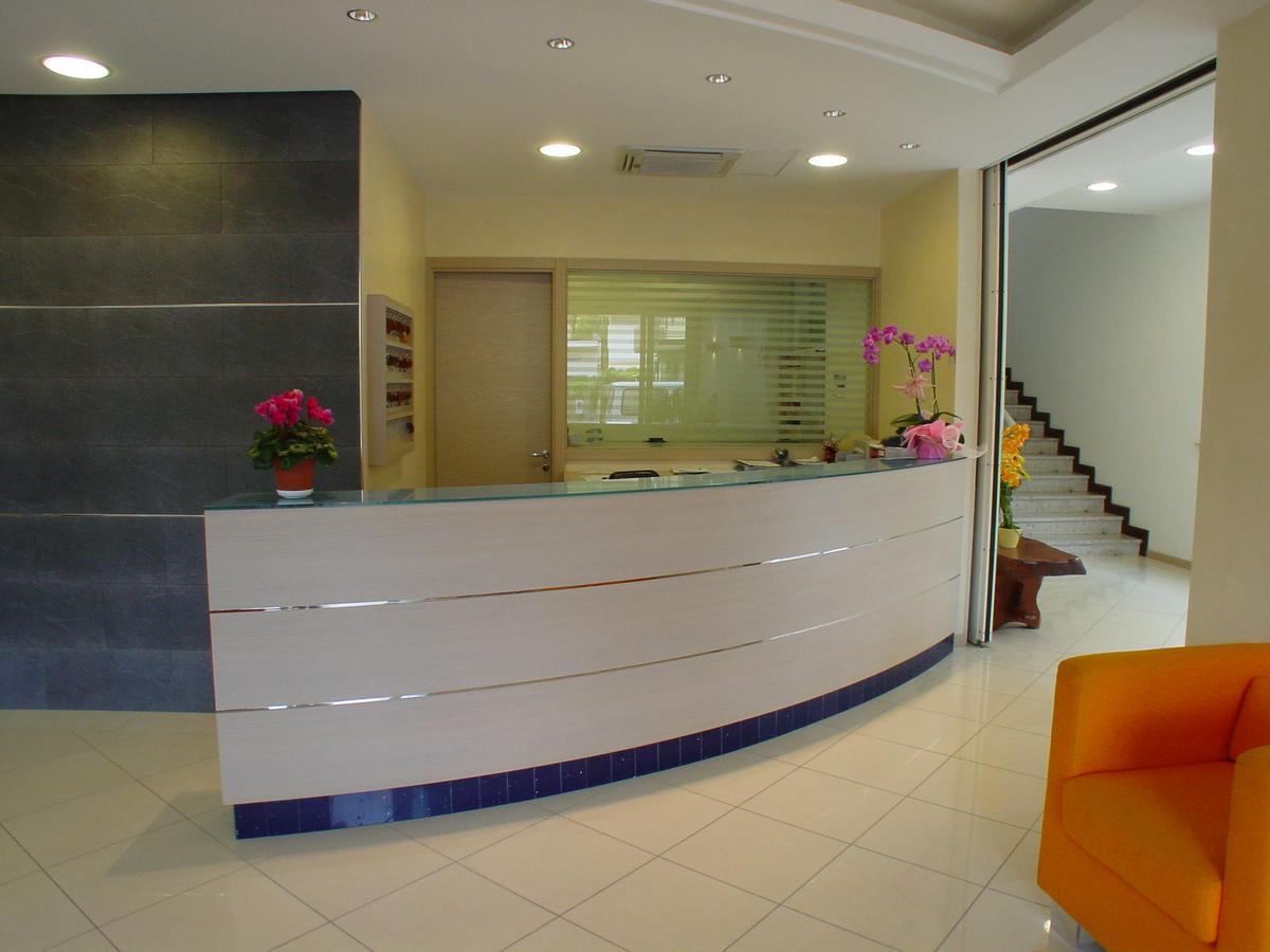 Hotel Bologna Lignano Sabbiadoro Esterno foto